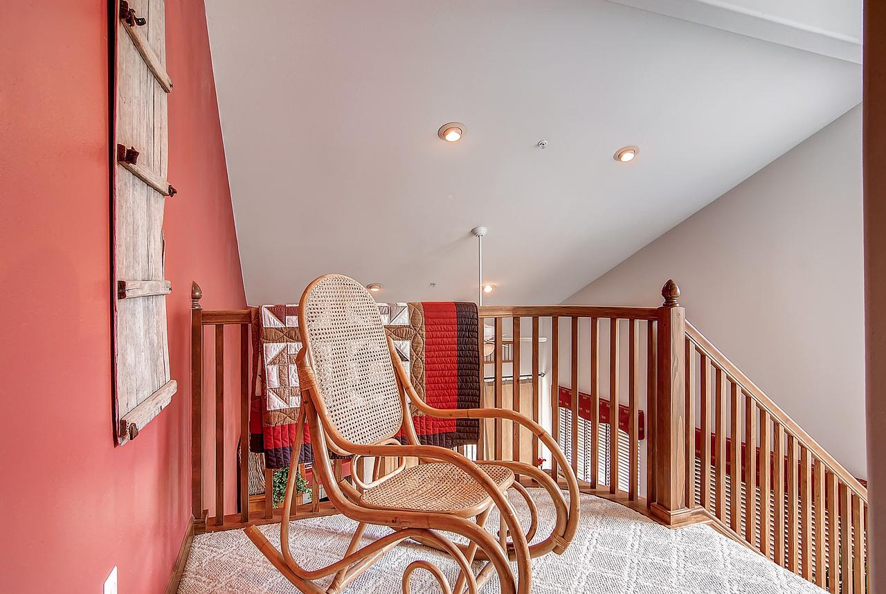 Two-Bedroom Townhome 103F At The Pointe - thumb 14