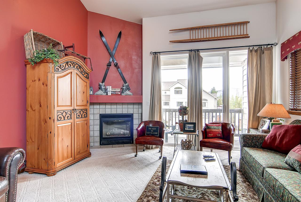 Two-Bedroom Townhome 103F At The Pointe - thumb 8