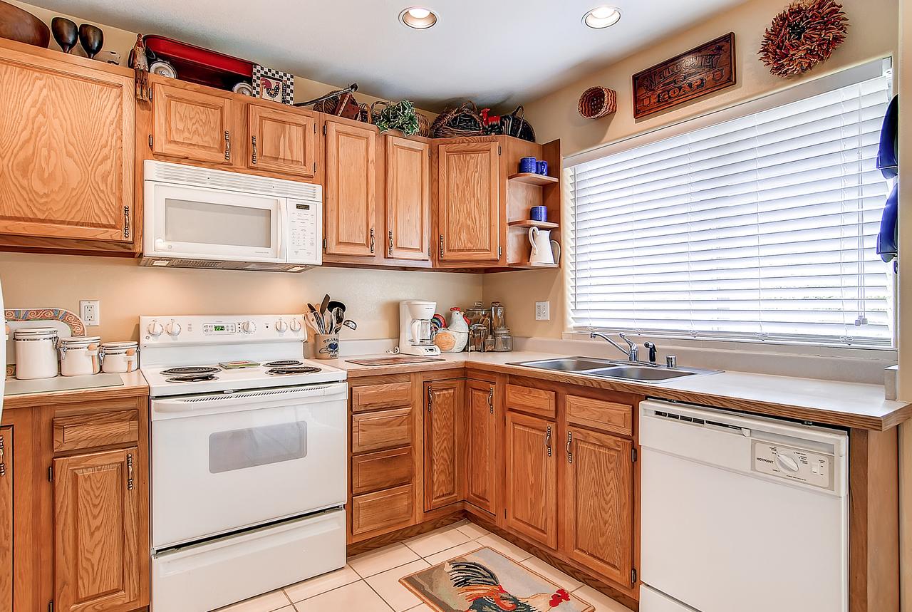 Two-Bedroom Townhome 103F At The Pointe - thumb 4