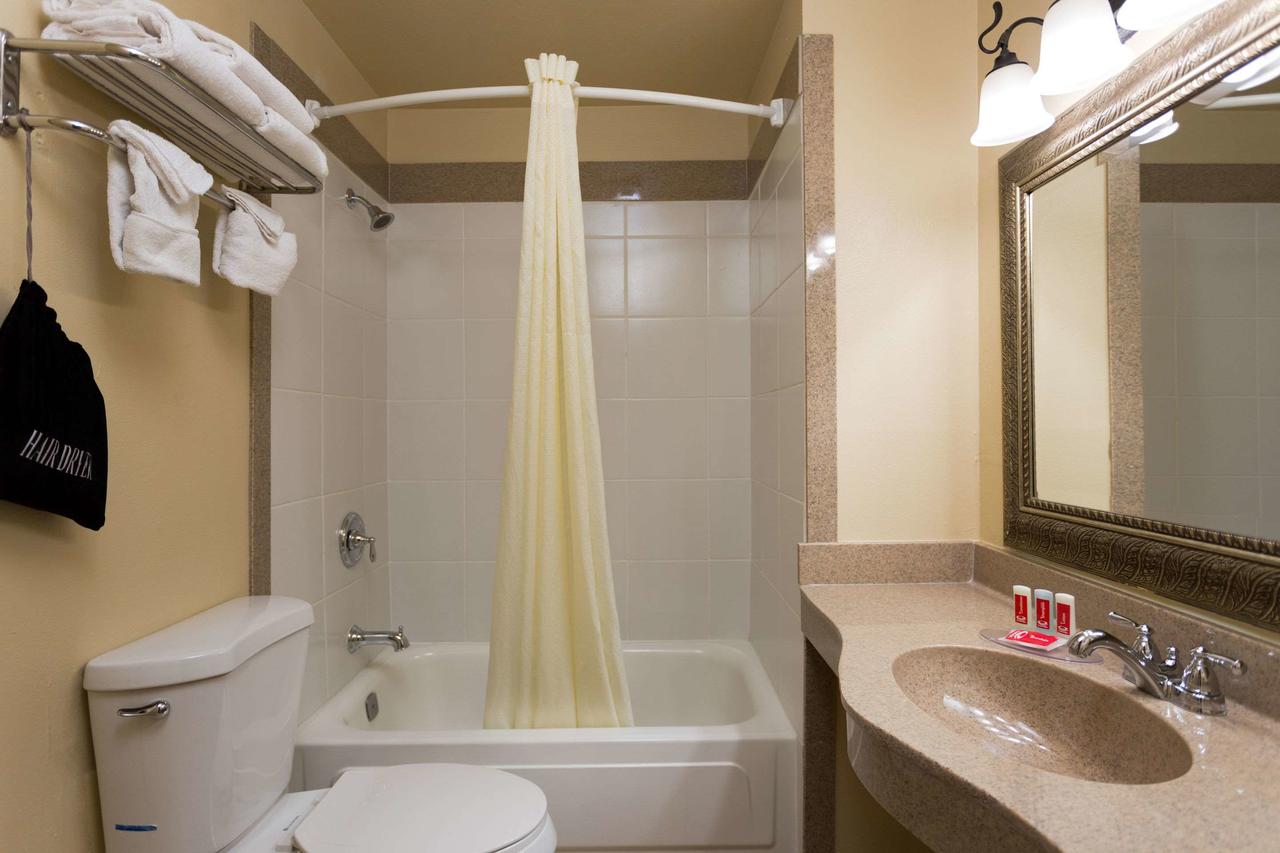 Econo Lodge Inn & Suites Durango - thumb 27