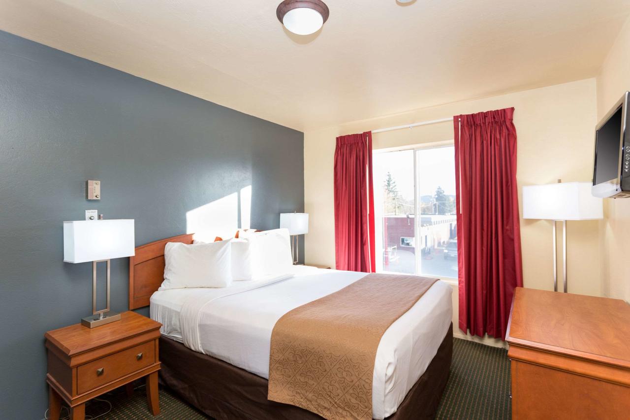 Econo Lodge Inn & Suites Durango - thumb 13