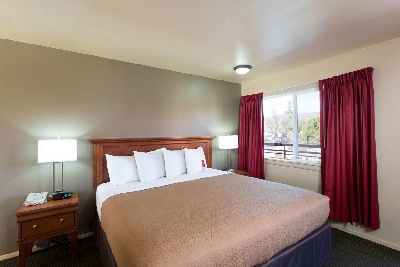 Econo Lodge Inn & Suites Durango - thumb 18