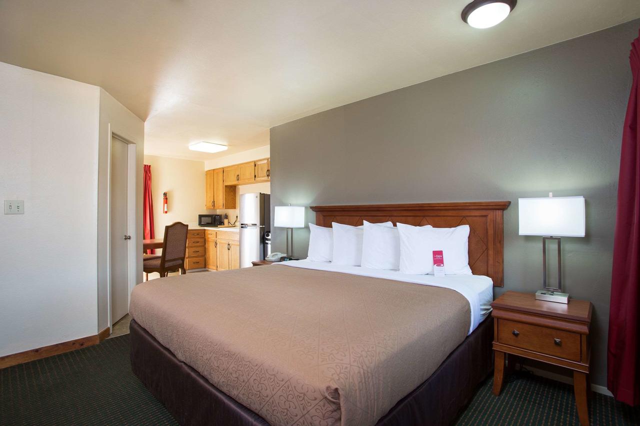 Econo Lodge Inn & Suites Durango - thumb 5