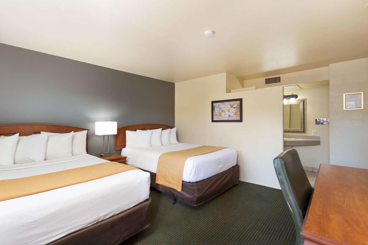 Econo Lodge Inn & Suites Durango - thumb 21