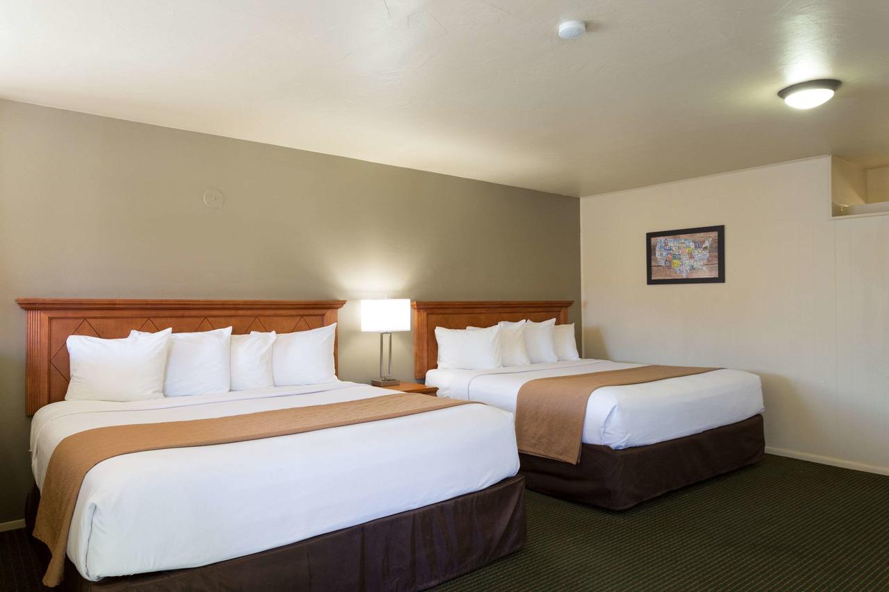 Econo Lodge Inn & Suites Durango - thumb 11