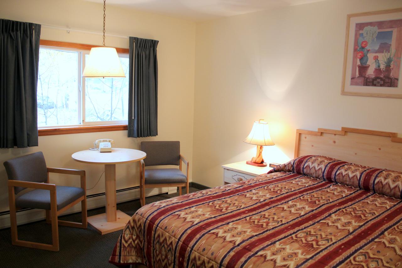 Spirit Lake Lodge & Snowmobile Rentals - thumb 18