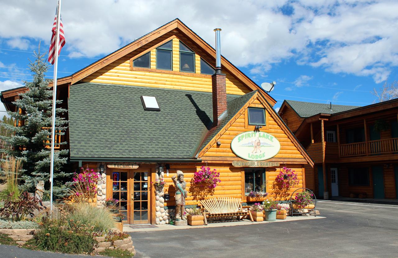 Spirit Lake Lodge & Snowmobile Rentals - thumb 0