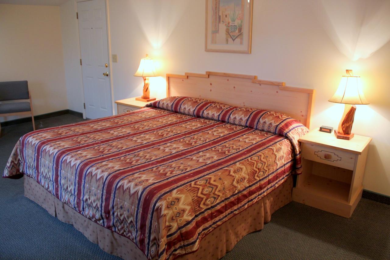 Spirit Lake Lodge & Snowmobile Rentals - thumb 21
