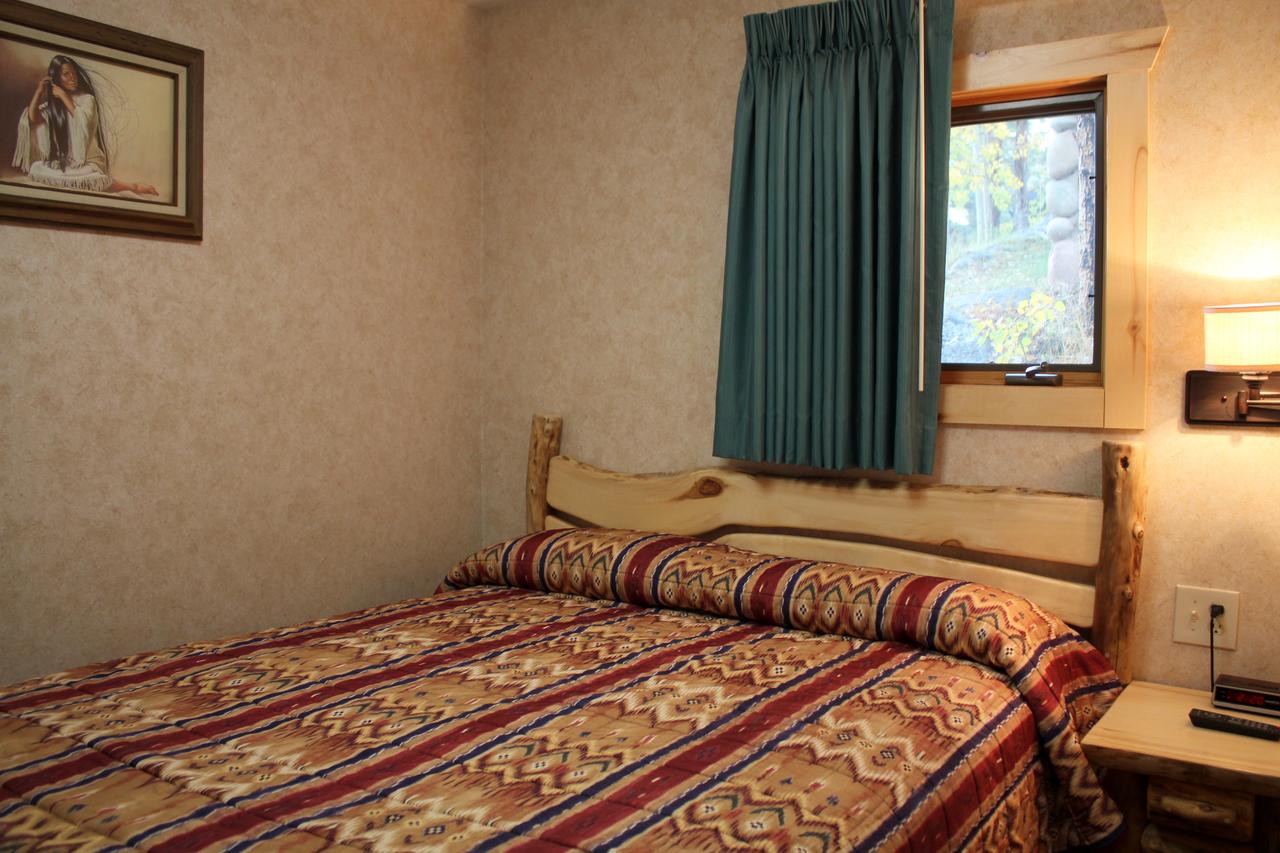 Spirit Lake Lodge & Snowmobile Rentals - thumb 19