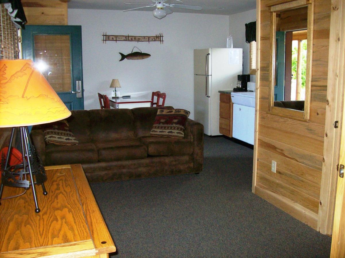 Western Riviera Lakeside Lodging - thumb 44