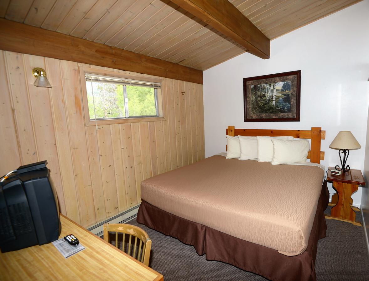 Western Riviera Lakeside Lodging - thumb 15