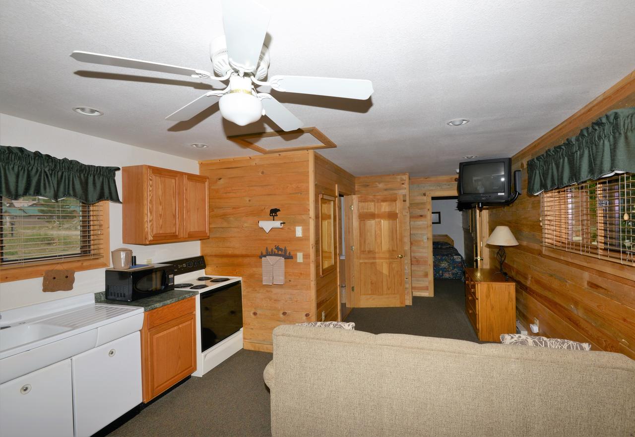 Western Riviera Lakeside Lodging - thumb 11
