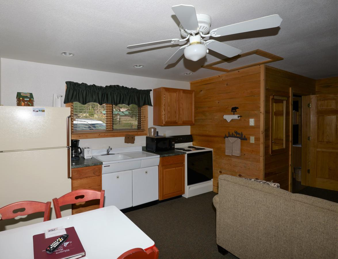 Western Riviera Lakeside Lodging - thumb 12