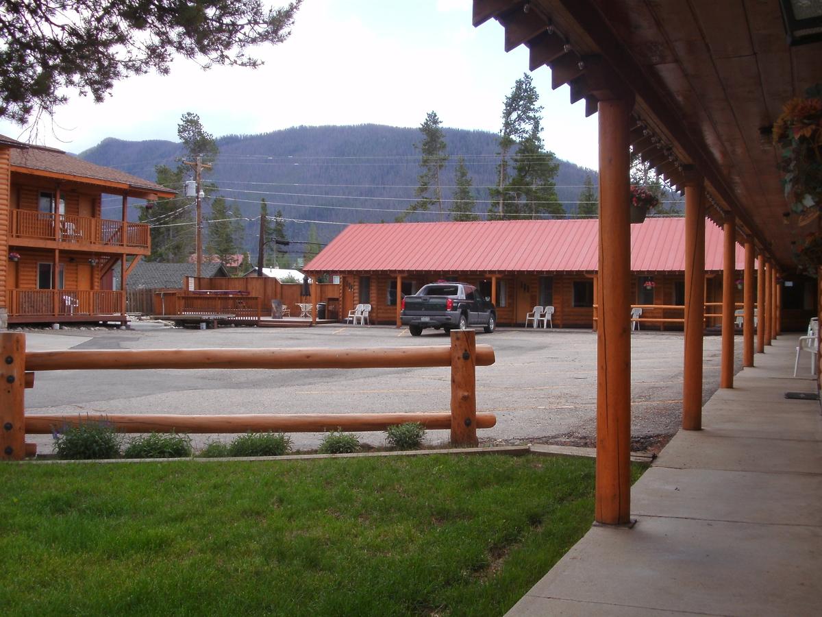 Lone Eagle Lodge - thumb 2