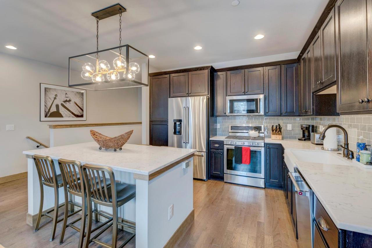 Downtown WP Luxury Chalet #139 Near Resort - Free Activities Daily And Shuttle - thumb 5