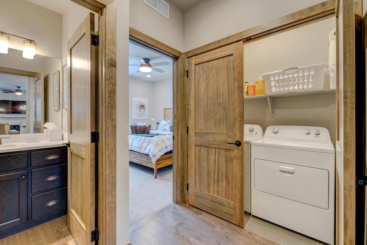 Downtown WP Luxury Chalet #139 Near Resort - Free Activities Daily And Shuttle - thumb 22