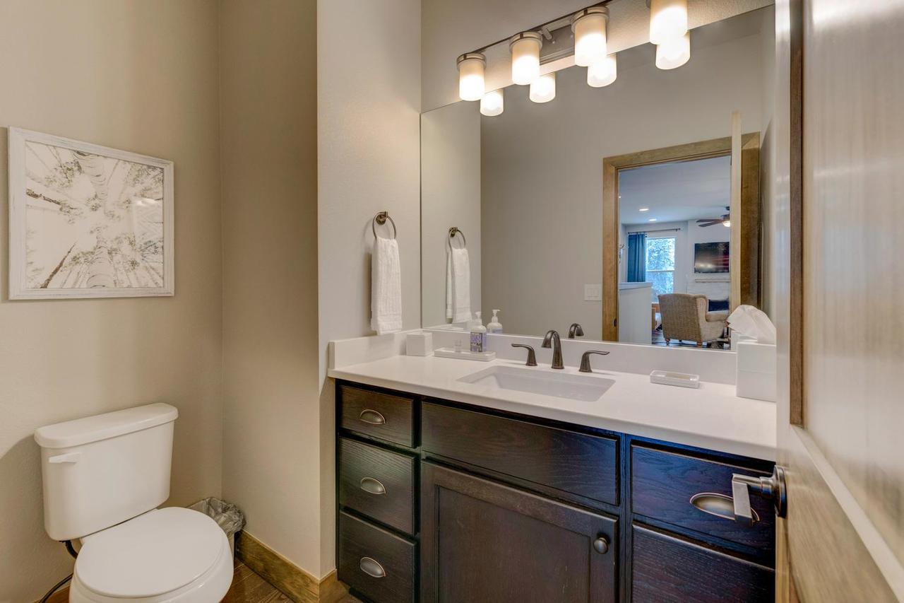Downtown WP Luxury Chalet #139 Near Resort - Free Activities Daily And Shuttle - thumb 15