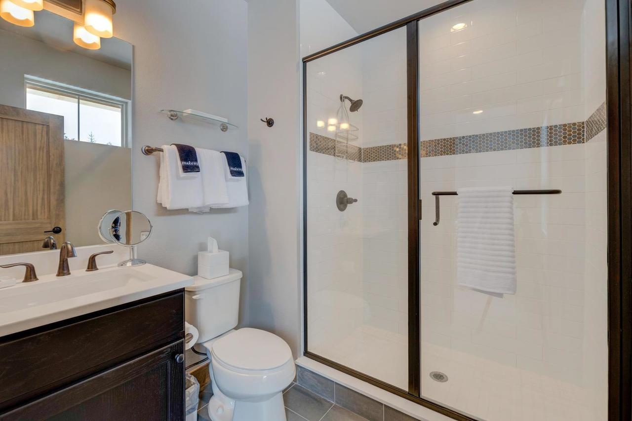 Downtown WP Luxury Chalet #139 Near Resort - Free Activities Daily And Shuttle - thumb 18