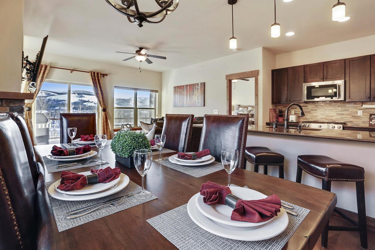 Downtown WP Luxury Chalet #106 Near Resort - Free Activities Daily And Shuttle - thumb 3
