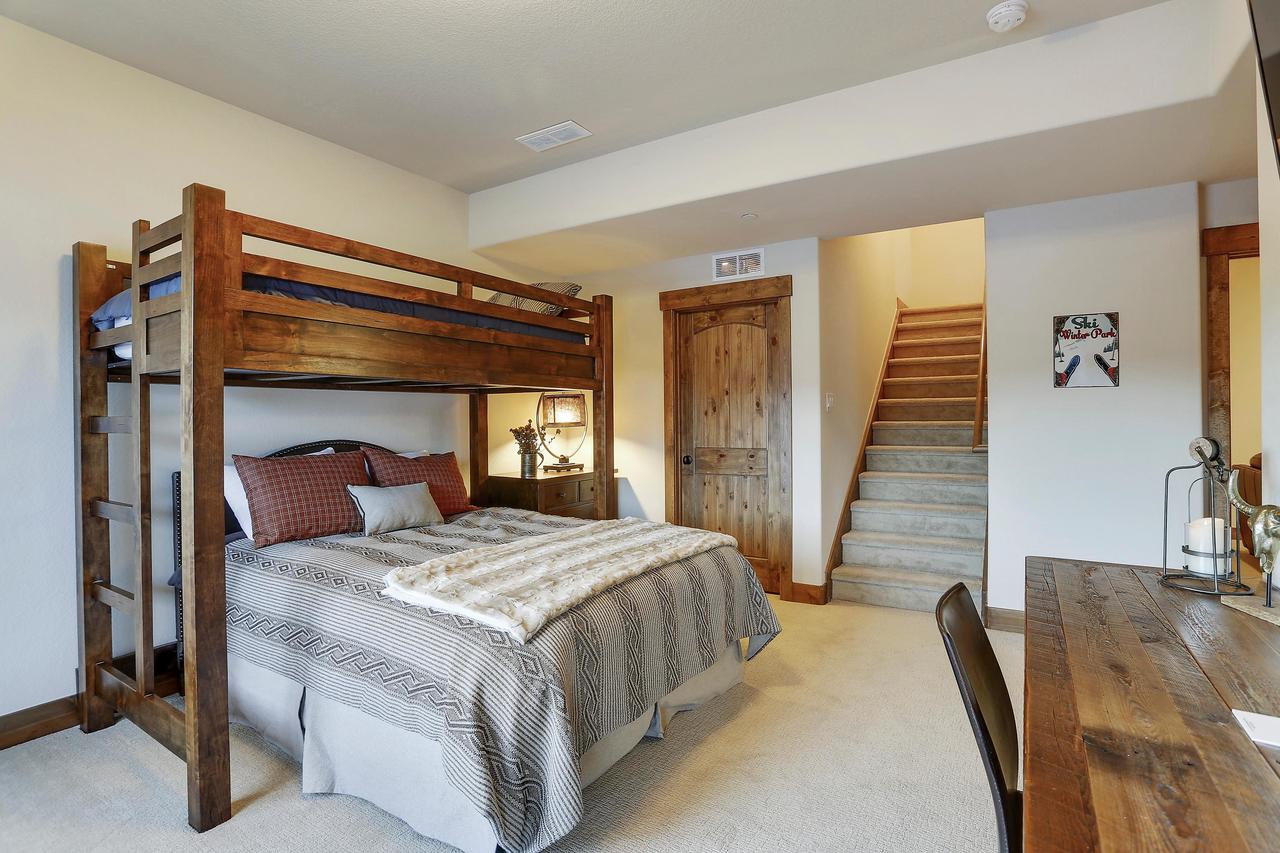 Downtown WP Luxury Chalet #106 Near Resort - Free Activities Daily And Shuttle - thumb 28