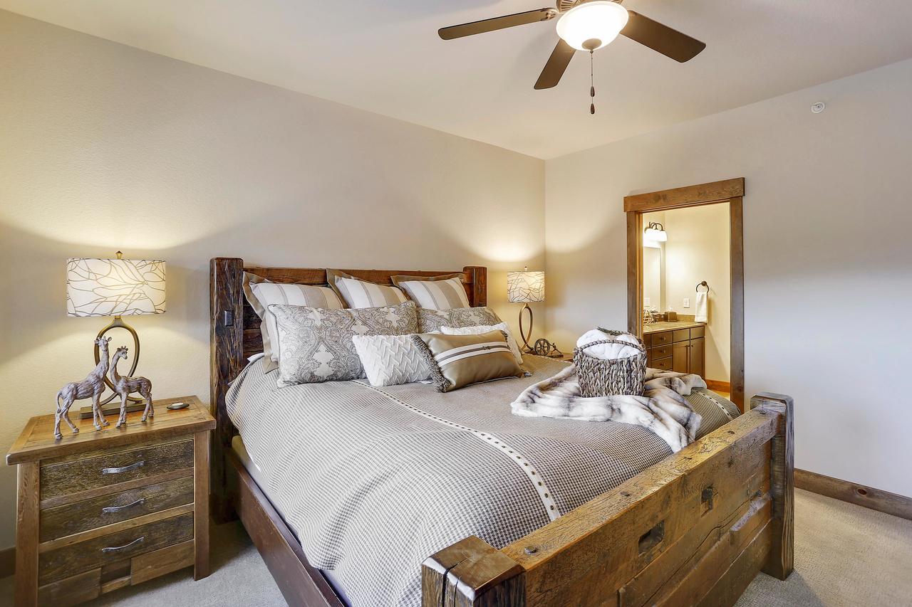 Downtown WP Luxury Chalet #106 Near Resort - Free Activities Daily And Shuttle - thumb 27