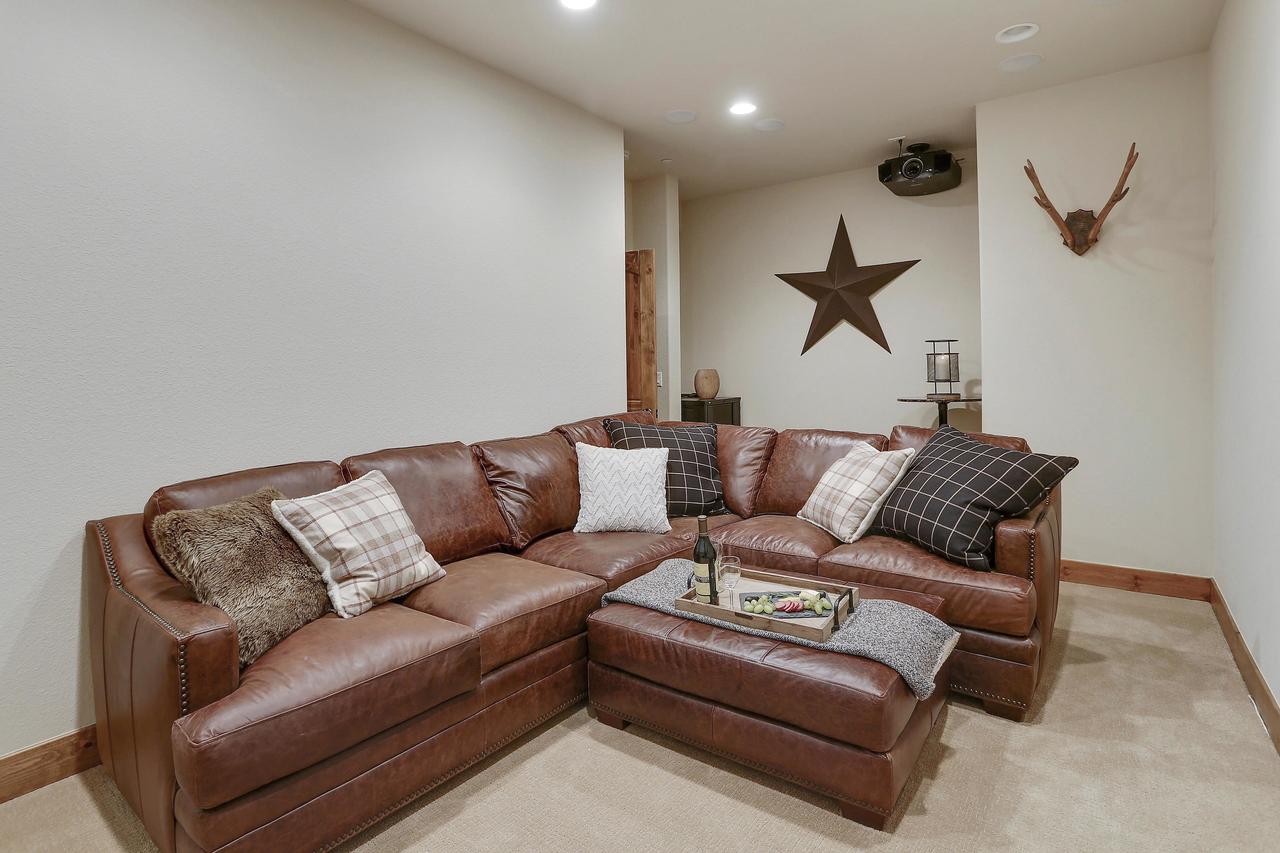 Downtown WP Luxury Chalet #106 Near Resort - Free Activities Daily And Shuttle - thumb 36