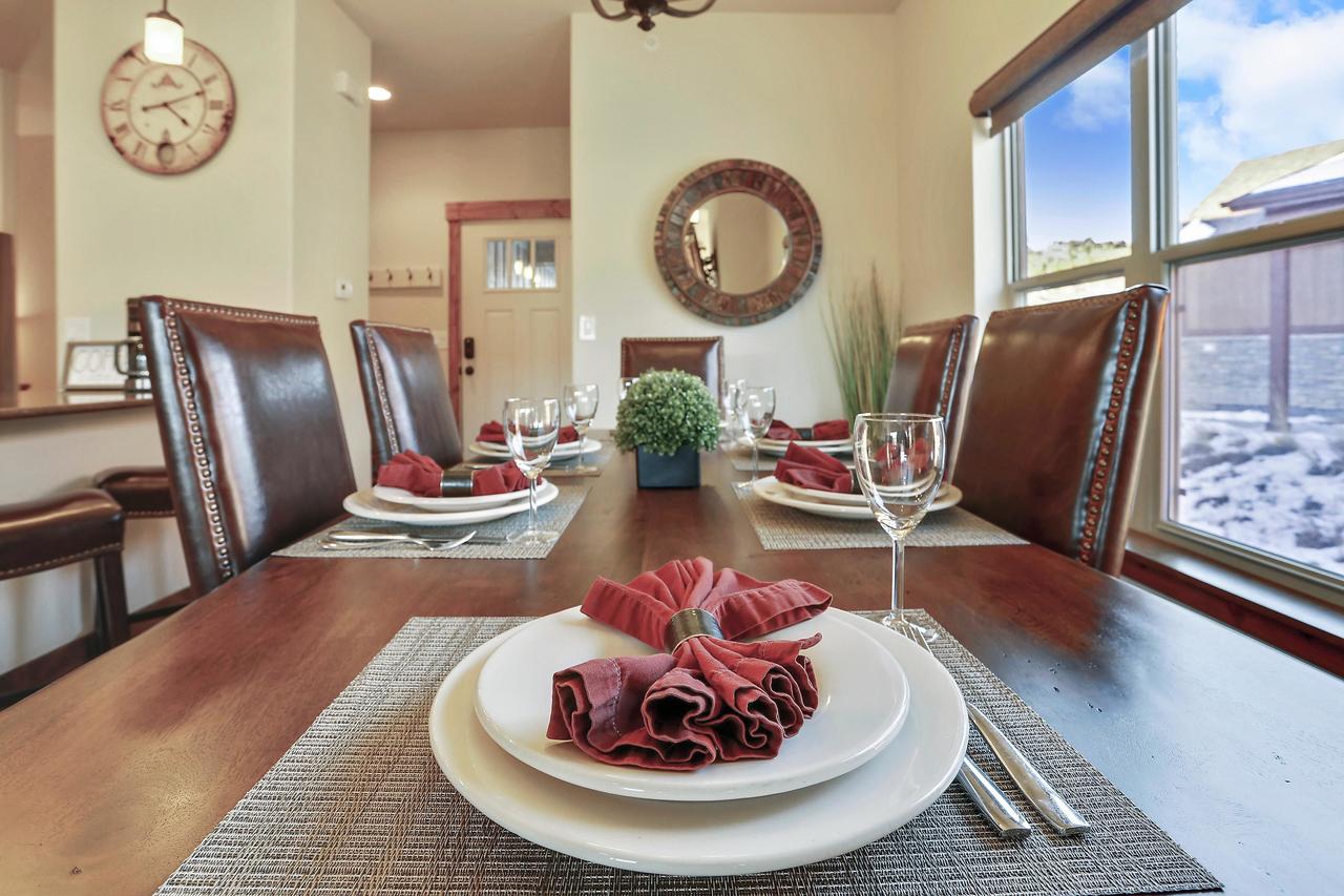 Downtown WP Luxury Chalet #106 Near Resort - Free Activities Daily And Shuttle - thumb 23