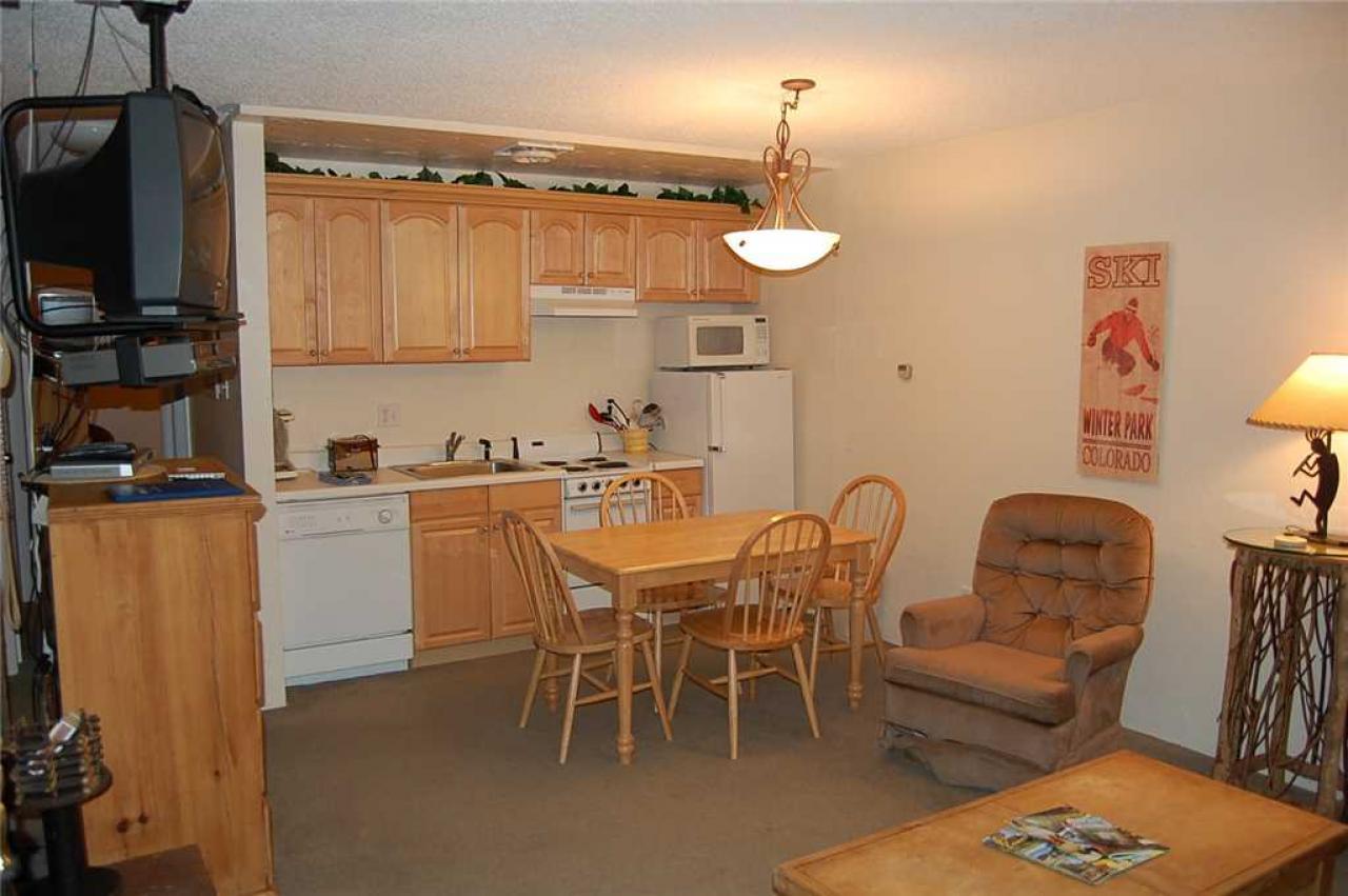 Hi Country Haus Unit 315 - thumb 8