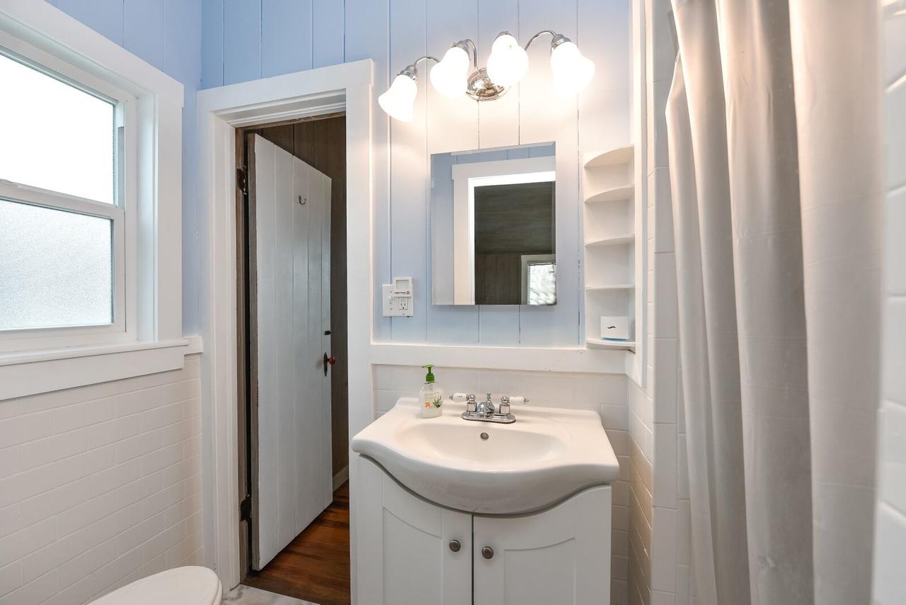 A House On Siesta Beach By Beachside Management - thumb 16