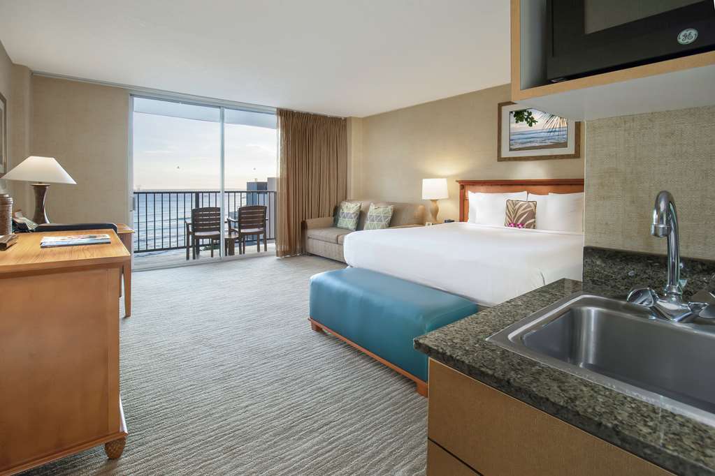 Waikiki Resort Hotel - thumb 11