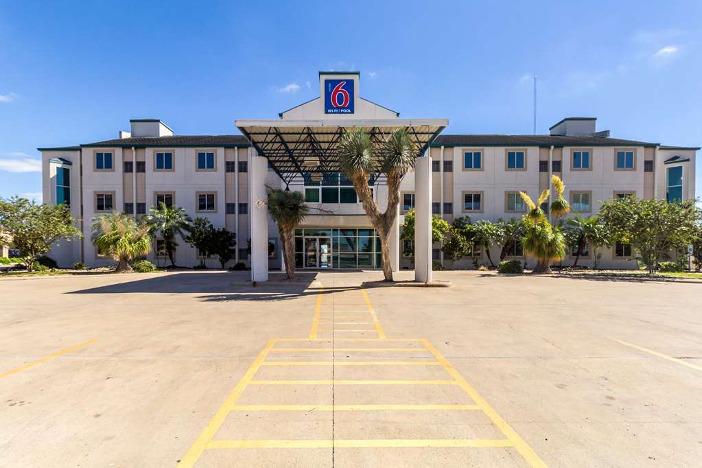 Motel 6 Harlingen - thumb 2