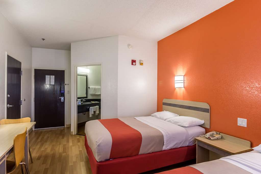 Motel 6 Harlingen - thumb 10