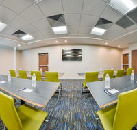 Holiday Inn Express  Suites Chadron - Accommodation Seattle