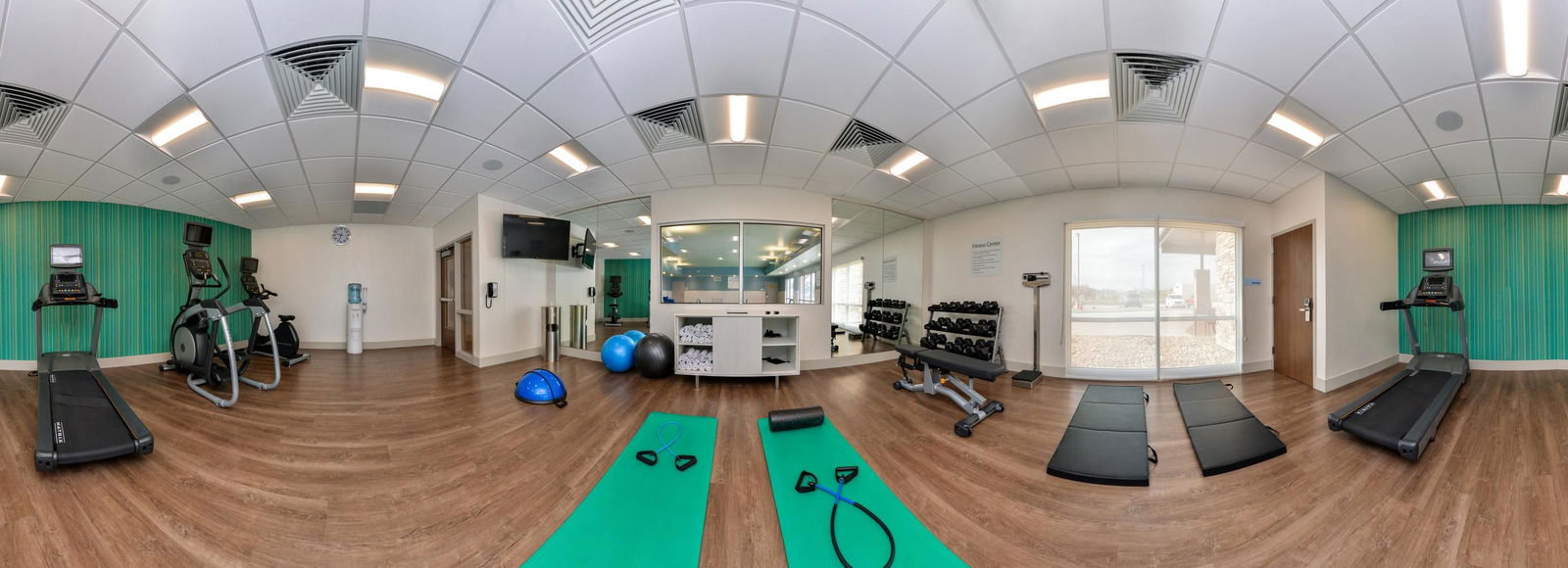 Holiday Inn Express & Suites Chadron - thumb 6