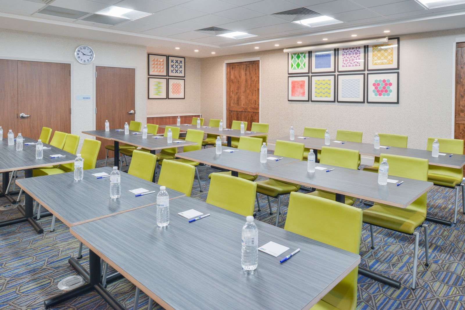 Holiday Inn Express & Suites Chadron - thumb 18