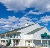 Super 8 by Wyndham Branson - Accommodation Seattle