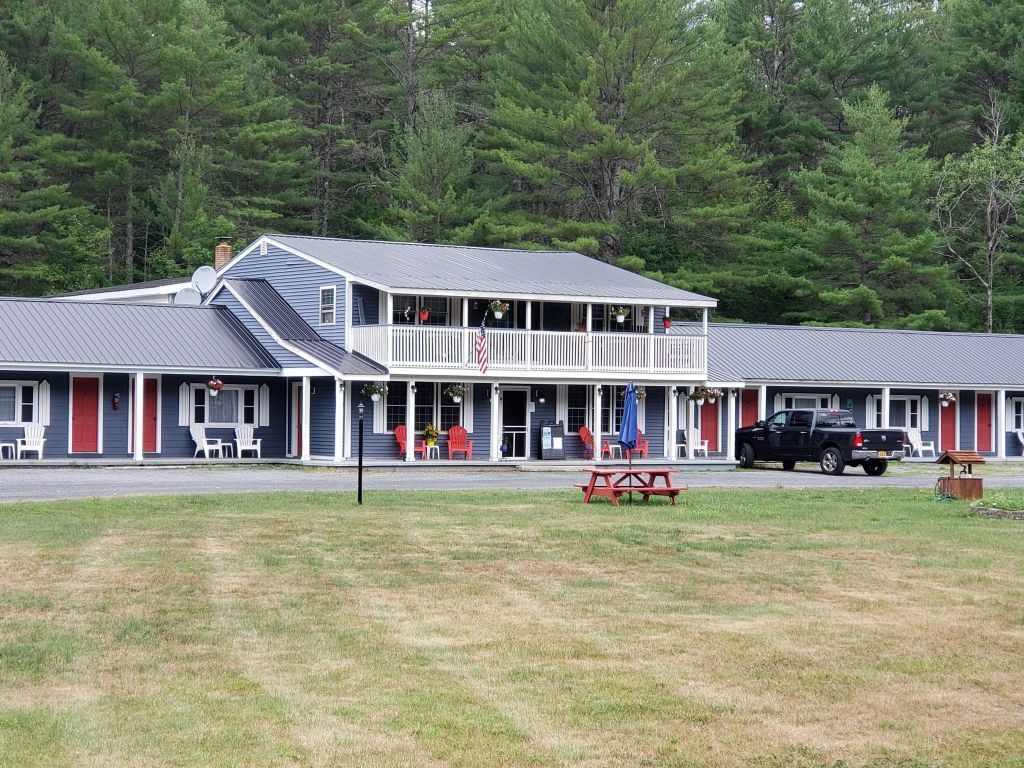 Blue Ridge Motel - thumb 1