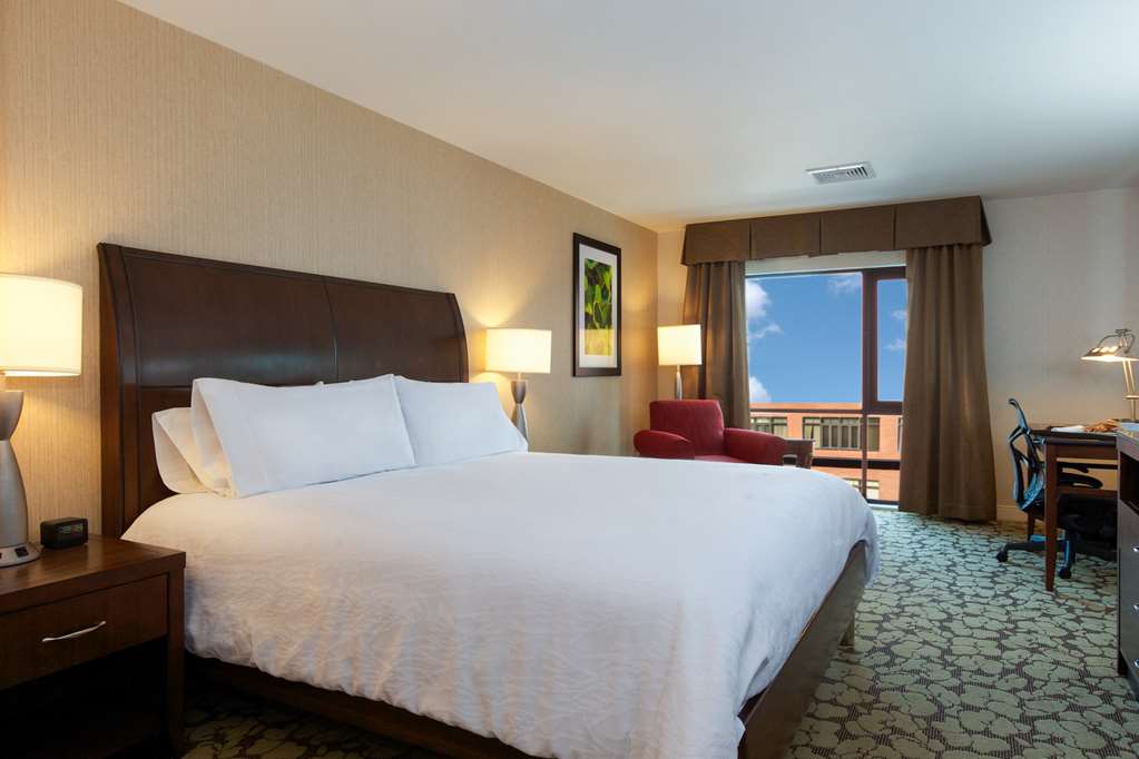 Hilton Garden Inn Burlington-Downtown - thumb 9