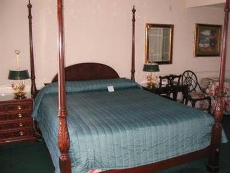 Tally Ho Inn - thumb 3