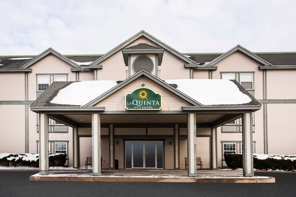 La Quinta Inn & Suites St. Albans - thumb 1