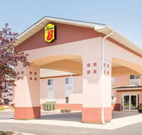 Super 8 Iola KS - Accommodation Seattle