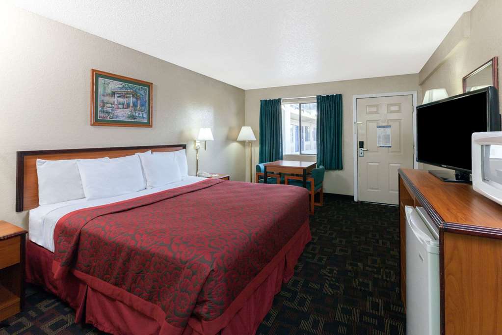 Days Inn Oklahoma City West - thumb 10