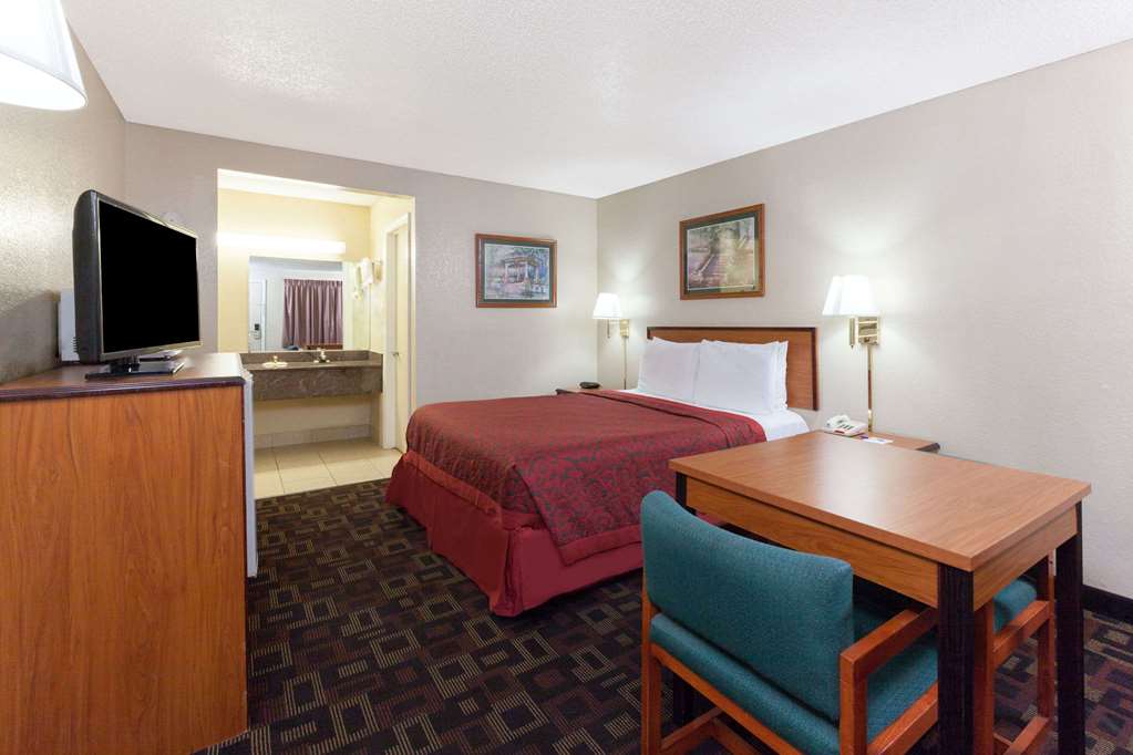 Days Inn Oklahoma City West - thumb 11
