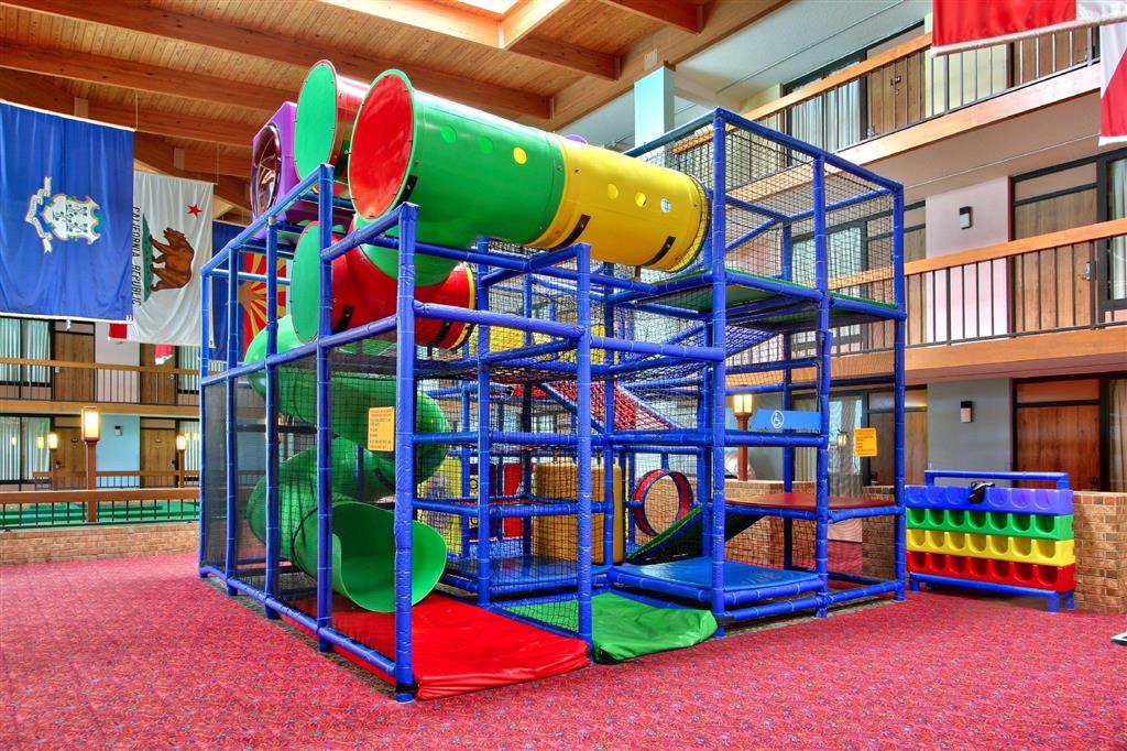 MCM Grande Hotel FUNdome - thumb 9