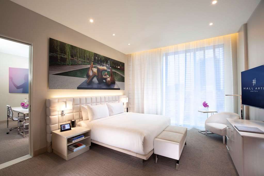 HALL Arts Hotel, Curio Collection Hilton - thumb 7