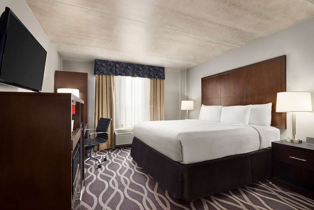 IBAN Dallas Park Central Hotel,Trademark - thumb 6