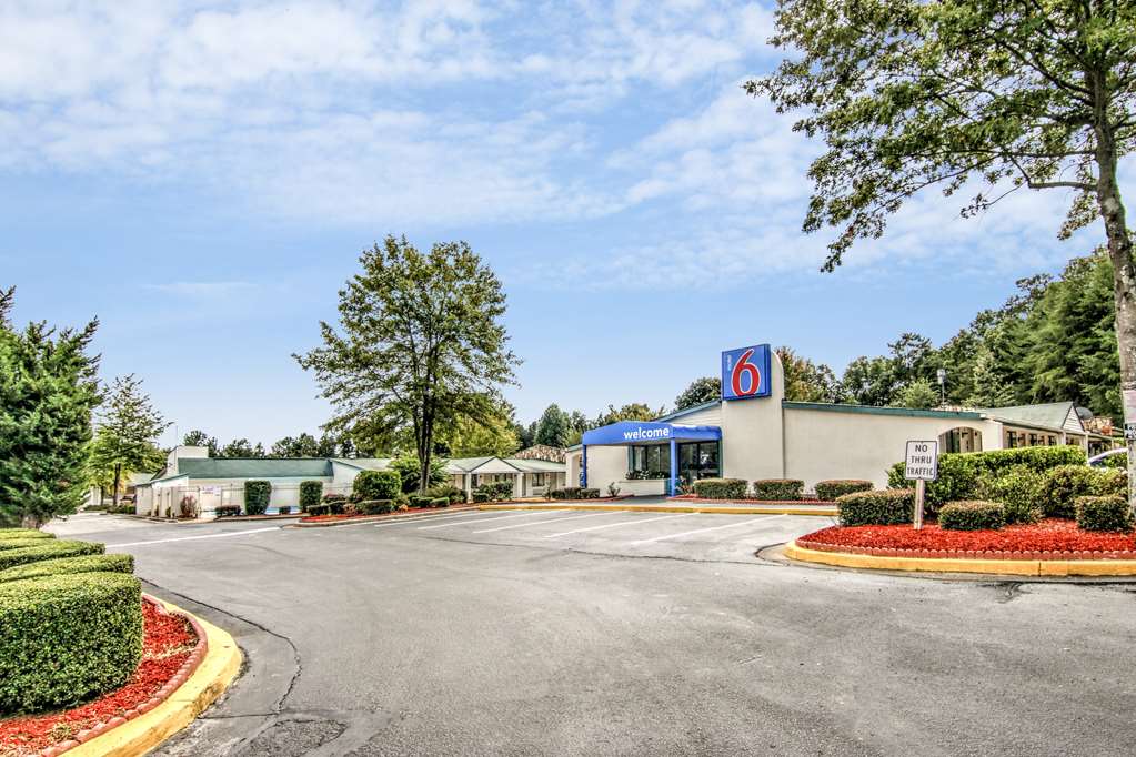 Motel 6 Atlanta Airport - thumb 1