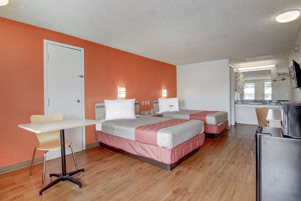 Motel 6 Atlanta Airport - thumb 11