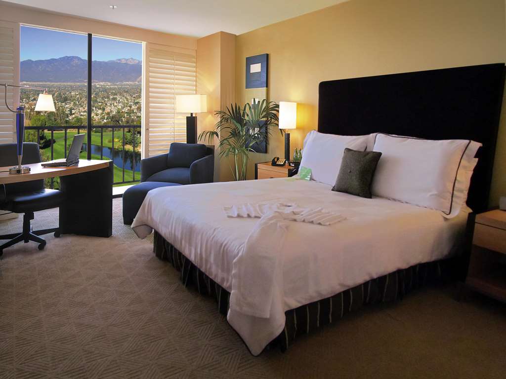 Pacific Palms Conference Resort - thumb 5