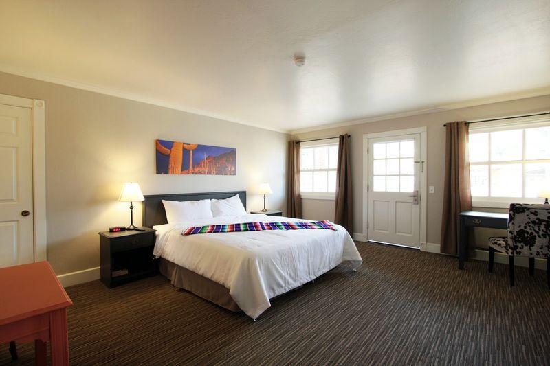 Palm Canyon Hotel And RV Resort - thumb 2